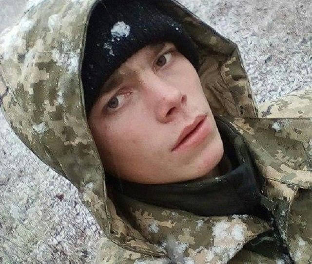У зоні бойових дій на Луганщині загинув 18-річний бортниківчанин Володимир Князев